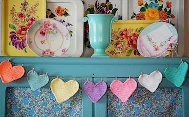 Rick Rack Travel Tissue Holder ~ Tutorial - The Cottage Mama