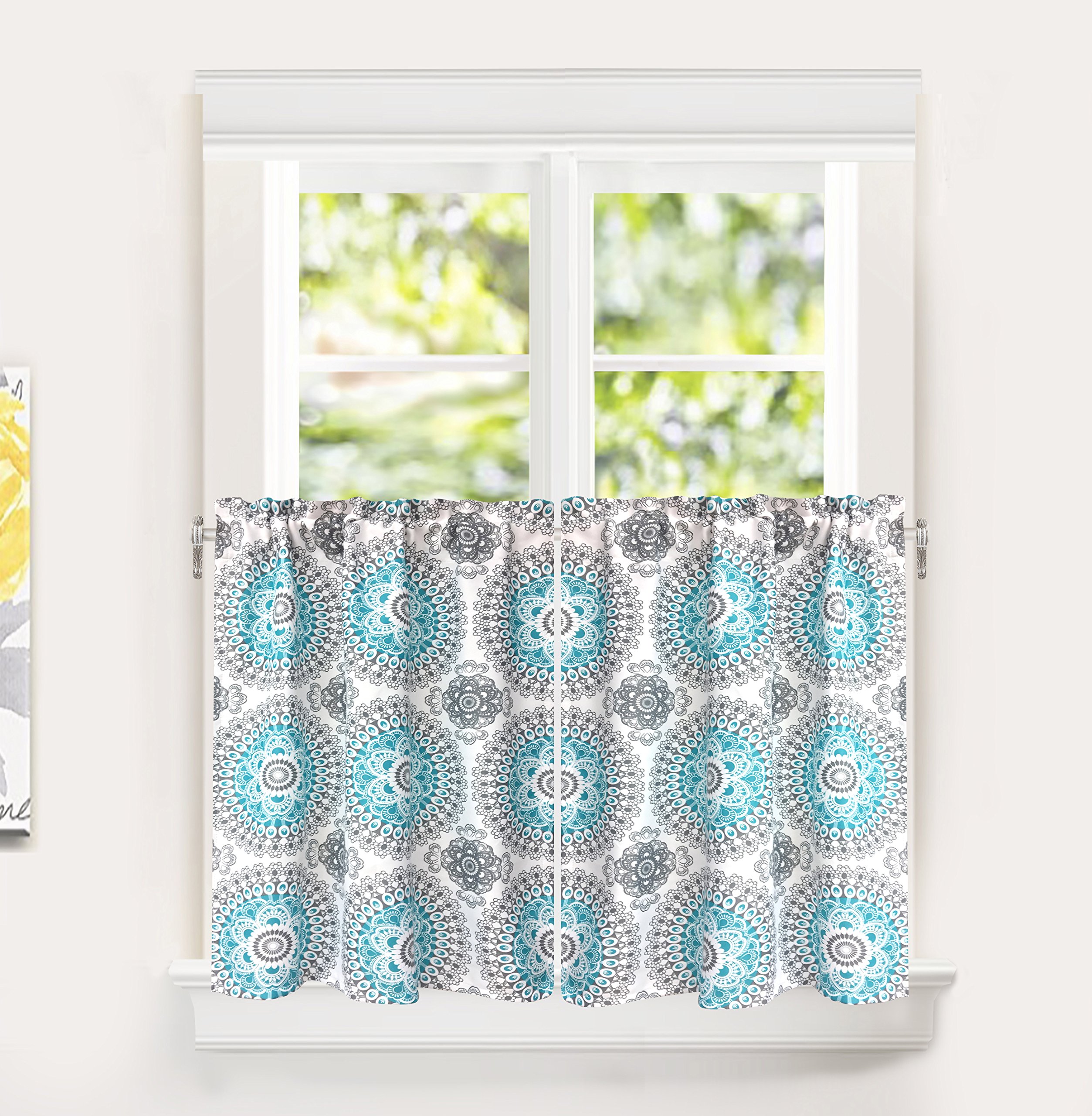 Cafe curtain pattern
