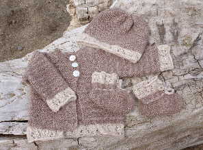 CARDIGAN INCROCIATO â€“ COPRIFASCE A FERRI ACCORCIATI E