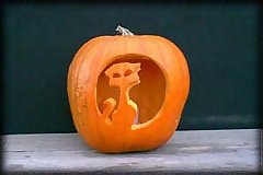 Retro Jack o' Lantern Pumpkin Face Pattern @ Vintage Fangirl